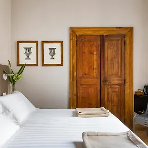  Bed & Breakfast Navonamyhome Italia